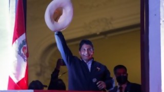 Perú tiene presidente, y viene a caballo. Darwin dice que cada presidente tiene un vehículo, como los PawPatrol - Columna de Darwin - DelSol 99.5 FM