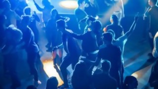Protocolo de la fiesta higienista: ¿trencito Pfizer o trencito Chuminvac? - Columna de Darwin - DelSol 99.5 FM