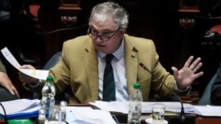 Interpelación a Heber; Meteorólogos se le animan a Santa Rosa; Día de la empleada doméstica - Columna de Darwin - DelSol 99.5 FM