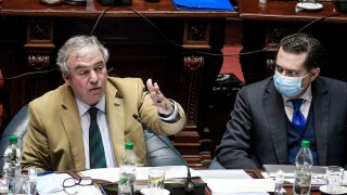 Interpelación por acuerdo con Katoen Natie: CA y PC entre apoyar al ministro y marcar un perfil - Informes - DelSol 99.5 FM