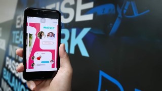 Me hice un Tinder trucho y me cruce con mi pareja, ¿qué hago? - Sobremesa - DelSol 99.5 FM