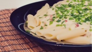 La pasión de Jorge por las fábricas de pasta y comer siempre lo mismo - La Charla - DelSol 99.5 FM