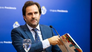 Reporte de la dimensión “Comisión Parlamentaria ¿Kirma existe?”/ Conflicto paterno-infantil en ANCAP/ Sorpresa: “La LUC No Es Uruguay” tiene origen argentino - Columna de Darwin - DelSol 99.5 FM