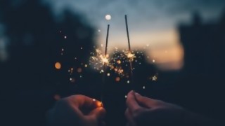 ¿En qué momento se empieza a decir “feliz año por si no nos vemos”? - Sobremesa - DelSol 99.5 FM