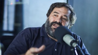 Don Diego pide disculpas y empieza por el Tornado Alonso/ Canciones a las manos de Muslera - Columna de Darwin - DelSol 99.5 FM