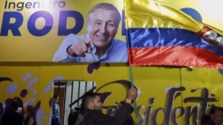 El éxito del “viejito de Tik tok” en las elecciones de Colombia - Victoria Gadea - DelSol 99.5 FM