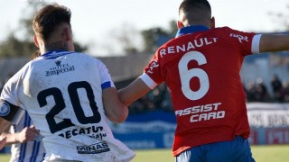 “A pesar de que Nacional fue incomodado por Cerro Largo, logró un punto que suma para la anual y se encamina para la final del Intermedio” - Comentarios - DelSol 99.5 FM