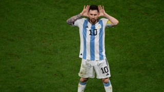 ¿Qué tendría que hacer Messi para dejar de ser el héroe absoluto de los argentinos? - Sobremesa - DelSol 99.5 FM