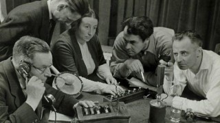 La guerra radiofónica durante la Segunda Guerra Mundial (Parte 2) - 100 años con voz - DelSol 99.5 FM