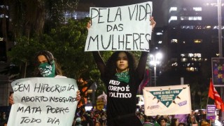 Aborto en Brasil: un debate que no avanza y un intento en la Corte - Denise Mota - DelSol 99.5 FM