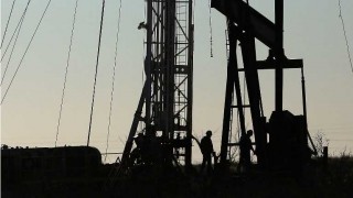 ¿Que pasaría si descubren petróleo en Uruguay? - Sobremesa - DelSol 99.5 FM