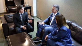 El Milei de los cambios: no privatizará Salud ni Educación y agradece al “mentiroso” y de Macri - Departamento de Periodismo de Opinión - DelSol 99.5 FM