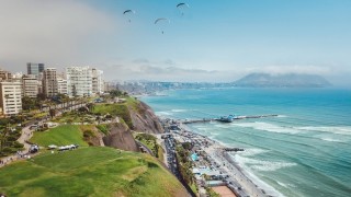 Lima: La capital delicia con vista al mar - Tasa de embarque - DelSol 99.5 FM