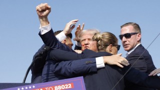 Trump ya ganó, salvado por la suerte del autócrata - Columna de Darwin - DelSol 99.5 FM