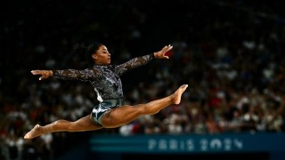 Simone Biles volvió a volar, en París y en Netflix - Pía Supervielle - DelSol 99.5 FM