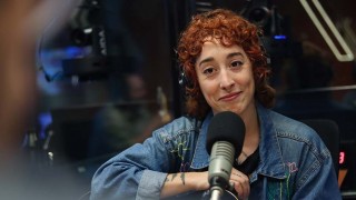 Flor Sakeo muestra su rock “en intención y mensaje” - Entrevistas - DelSol 99.5 FM