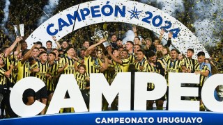 “Peñarol es Campeón Uruguayo, lo ganó de punta a punta con un entrenador que lo hizo renacer de las cenizas” - Comentarios - DelSol 99.5 FM