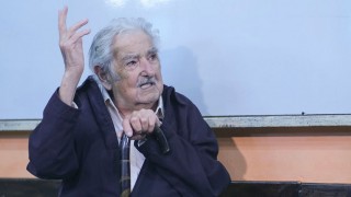 Don Vito Vizcacha, el nuevo personaje de Mujica - Columna de Darwin - DelSol 99.5 FM