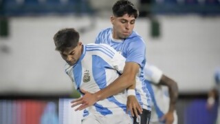 ❝Argentina fue mejor, pero Uruguay tuvo resto anímico para ponerse en partido❞ - Comentarios - DelSol 99.5 FM