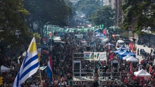 Un acto del 1° de mayo con apuntes de Orsi - Arranque - DelSol 99.5 FM