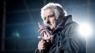 Mujica, en profundidad con los humildes y surcando la historia - Audios - DelSol 99.5 FM