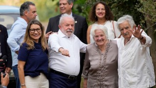 “Otros mundos posibles”, Mujica y su rol internacional en los últimos años - Entrevistas - DelSol 99.5 FM