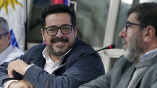 Darwin cierra la semana del colono: ¡qué presión para las vacas de ese tambo! - Columna de Darwin - DelSol 99.5 FM