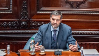 “No pueden enojarse si la policía inspecciona” - Entrevistas - DelSol 99.5 FM