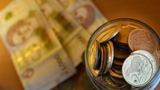 Darwin defiende el billete y la práctica de “ensobrar” niños/ La adivina paraguaya y la pelea entre Da Silva y Caggiani - Columna de Darwin - DelSol 99.5 FM