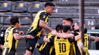 ❝Peñarol aplastó a Nacional y se quedó con el clásico❞ - Comentarios - DelSol 99.5 FM