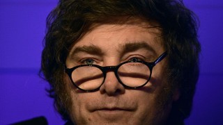 Milei en modo autoflagelación: despertó al dólar, a los gobernadores y al peronismo - Darwin concentrado - DelSol 99.5 FM