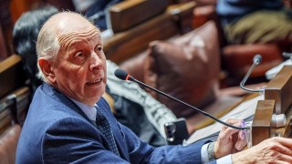 Sin Cabildo pero con Salle: oposición denunció la compra de María Dolores - Arranque - DelSol 99.5 FM