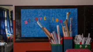Darwin disfrutó del padecimiento sin sentido de una kermesse escolar - Darwin concentrado - DelSol 99.5 FM