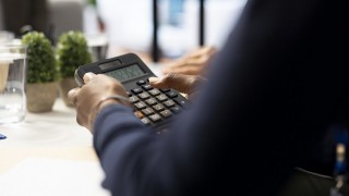 Saquemos la calculadora  - A la cancha - DelSol 99.5 FM