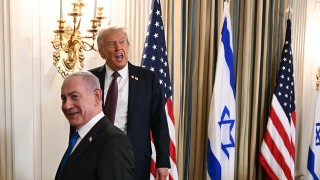 La escena en el Golden Shower Oval Room entre Trump y Netanyahu - Darwin concentrado - DelSol 99.5 FM