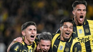 Peñarol, espeluznante campeón (¿Nacional juega peor?) - Darwin - Columna Deportiva - DelSol 99.5 FM