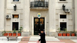 El elíxir del vilipendio de la edila con micrófono abierto en Canelones - Darwin concentrado - DelSol 99.5 FM