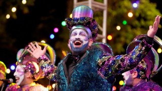 Darwin no se lavó las manos y se metió en la polémica del cuplé de Doña Bastarda - Darwin concentrado - DelSol 99.5 FM