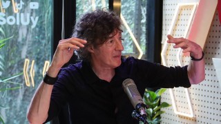 El hombre de las mil voces, en su cabeza - Hoy nos dice - DelSol 99.5 FM