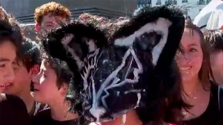 Darwin escucha a los protagonistas de la reunión de therians en Plaza Independencia - Darwin concentrado - DelSol 99.5 FM