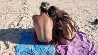 Darwin le habla a la muchachada joven: ¿cómo abordar un amor de verano? - Columna de Darwin - DelSol 99.5 FM