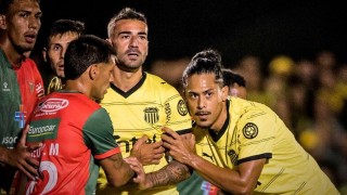 ❝Peñarol ganó de punta a puna y sigue líder❞ - Comentarios - DelSol 99.5 FM