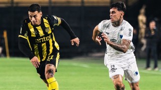 ❝Liverpool ganó con autoridad en el CDS y Racing sueña❞ - Comentarios - DelSol 99.5 FM