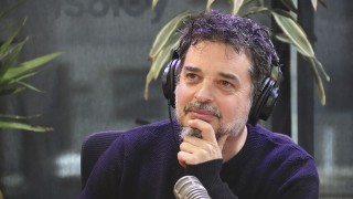 “Entrevistar es una conversación desigual” - Entrevista central - DelSol 99.5 FM