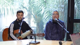 Los Routin: el papá y el hijo que comparten pasión y disciplina murguera - Entrevistas - DelSol 99.5 FM