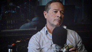 Daniel Castro: “Hoy la gente ve con mejores ojos que el periodista tenga su opinión” - Charlemos de vos - DelSol 99.5 FM