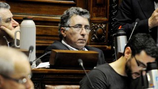 Darío Pérez fue el centro de atención en la discusión sobre jubilaciones militares - Informes - DelSol 99.5 FM