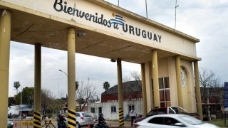 La defensa cultural de la “colecta” en Aduanas y el pesado de San Luis - Columna de Darwin - DelSol 99.5 FM