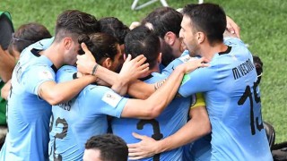 Uruguay, una carrera desenfrenada de destrucción del fútbol, según el Profe Geyerabide - Darwin - Columna Deportiva - DelSol 99.5 FM