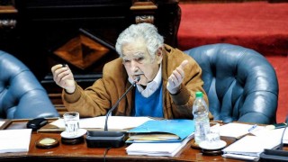Mujica volvió por la puerta grande, con inconstitucionalidad y todo - Columna de Darwin - DelSol 99.5 FM